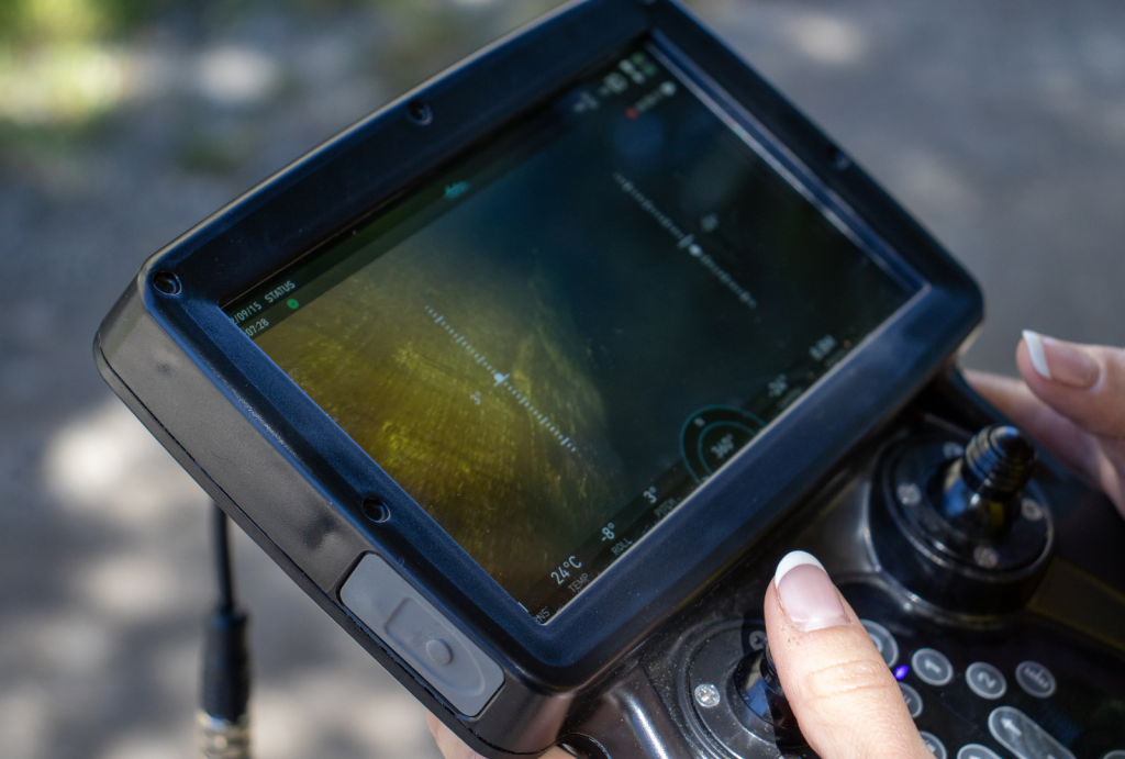 Control for underwater drone